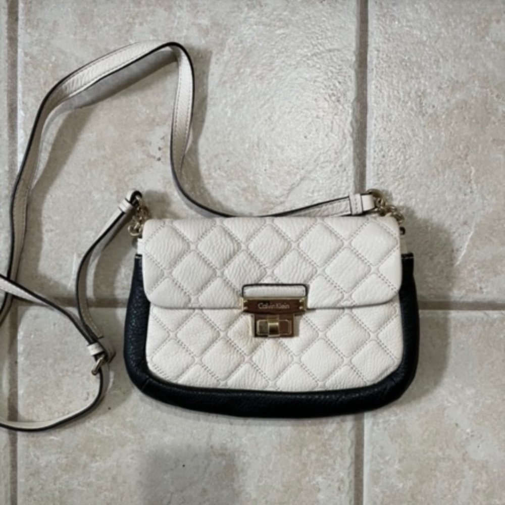 Calvin Klein color-block quilted leather crossbody bag